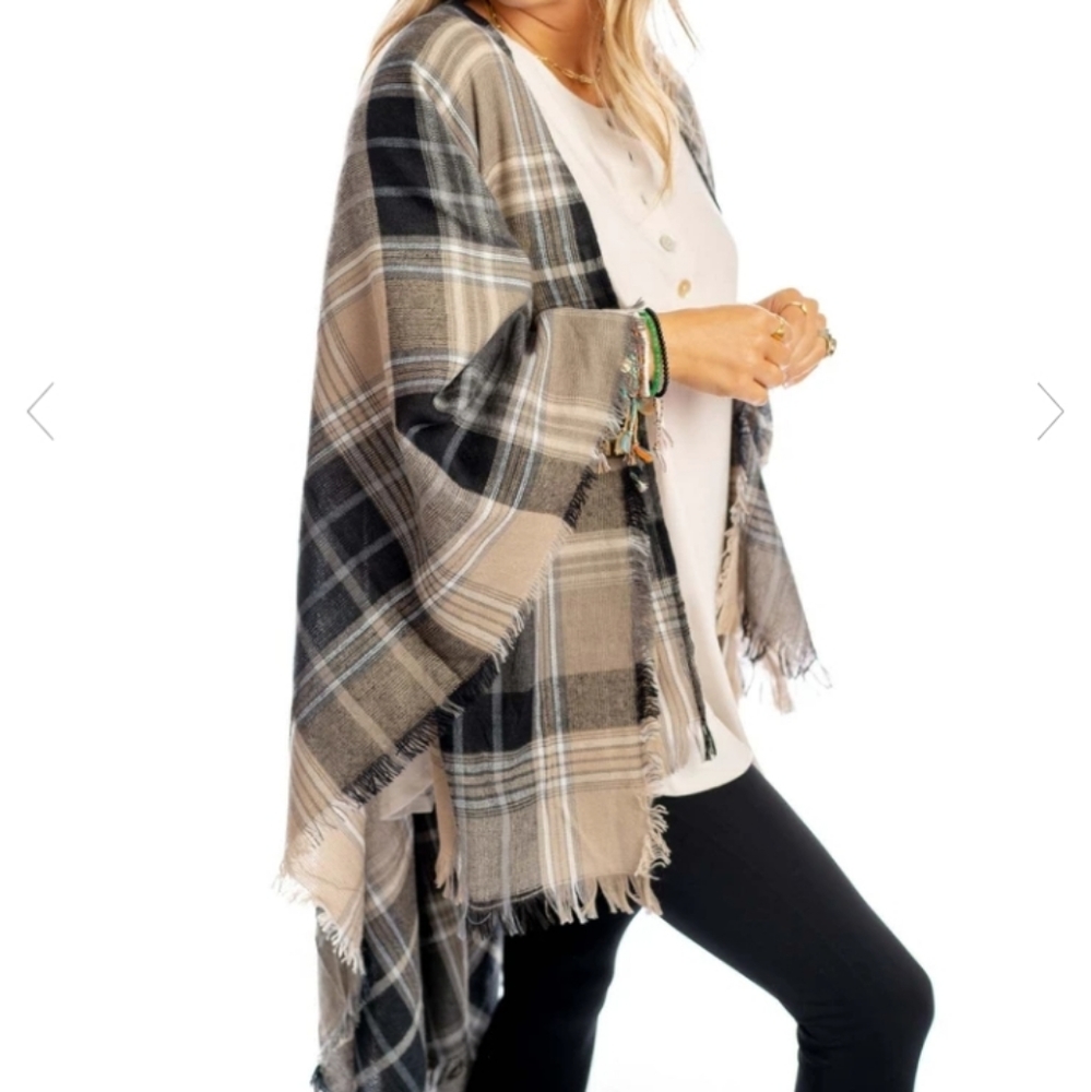 NWT TBN Plaid Ruana Wrap PRICE FIRM